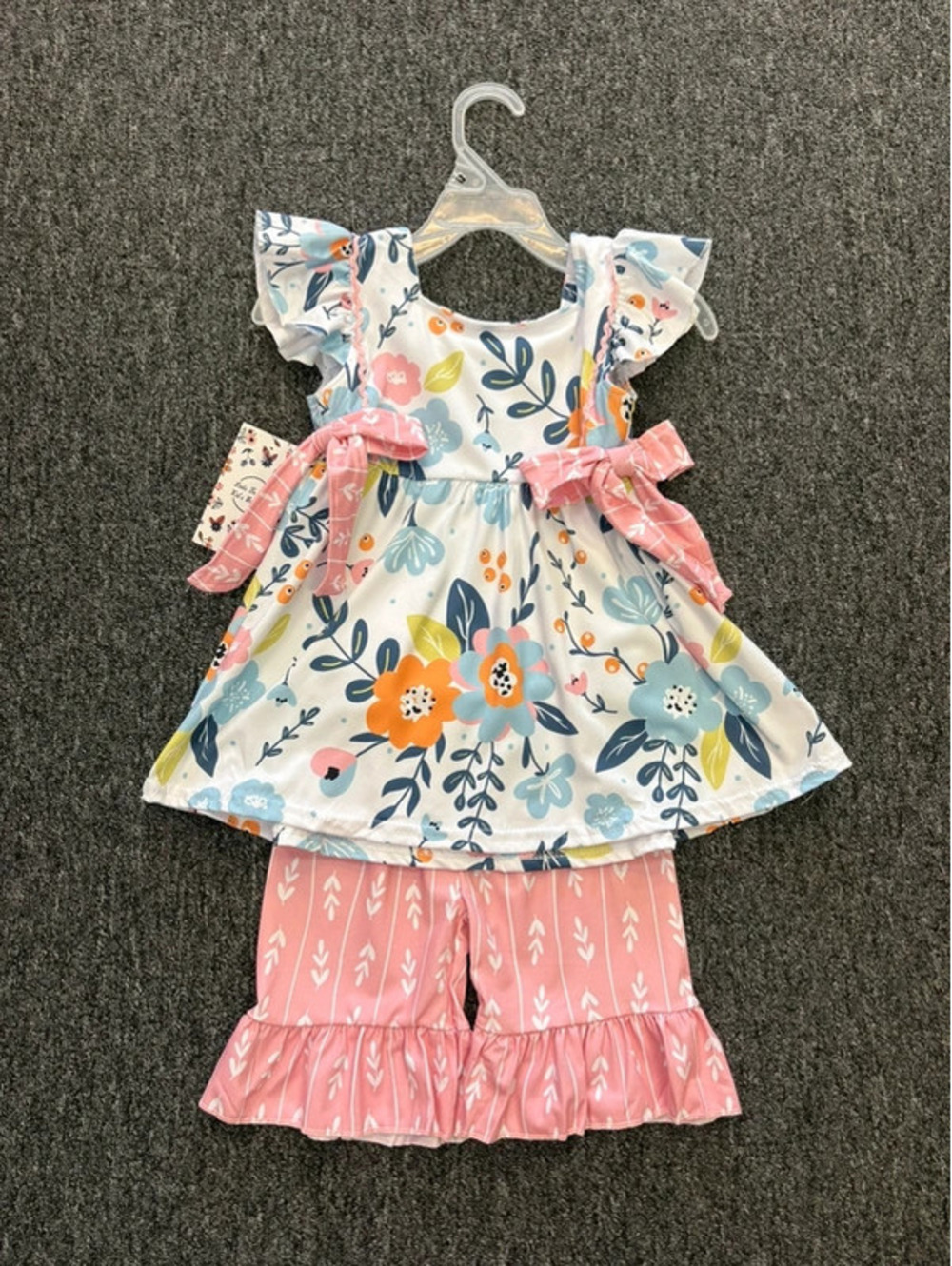 NWT Girls Size 2 Floral Boutique Short Set